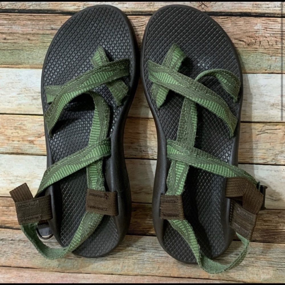 Chaco Z Cloud 2. Green and Black. W10.